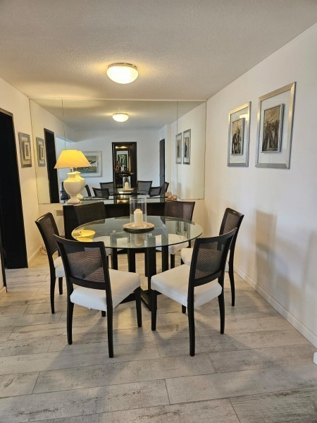 Departamento reciclado en venta Torre Marina I